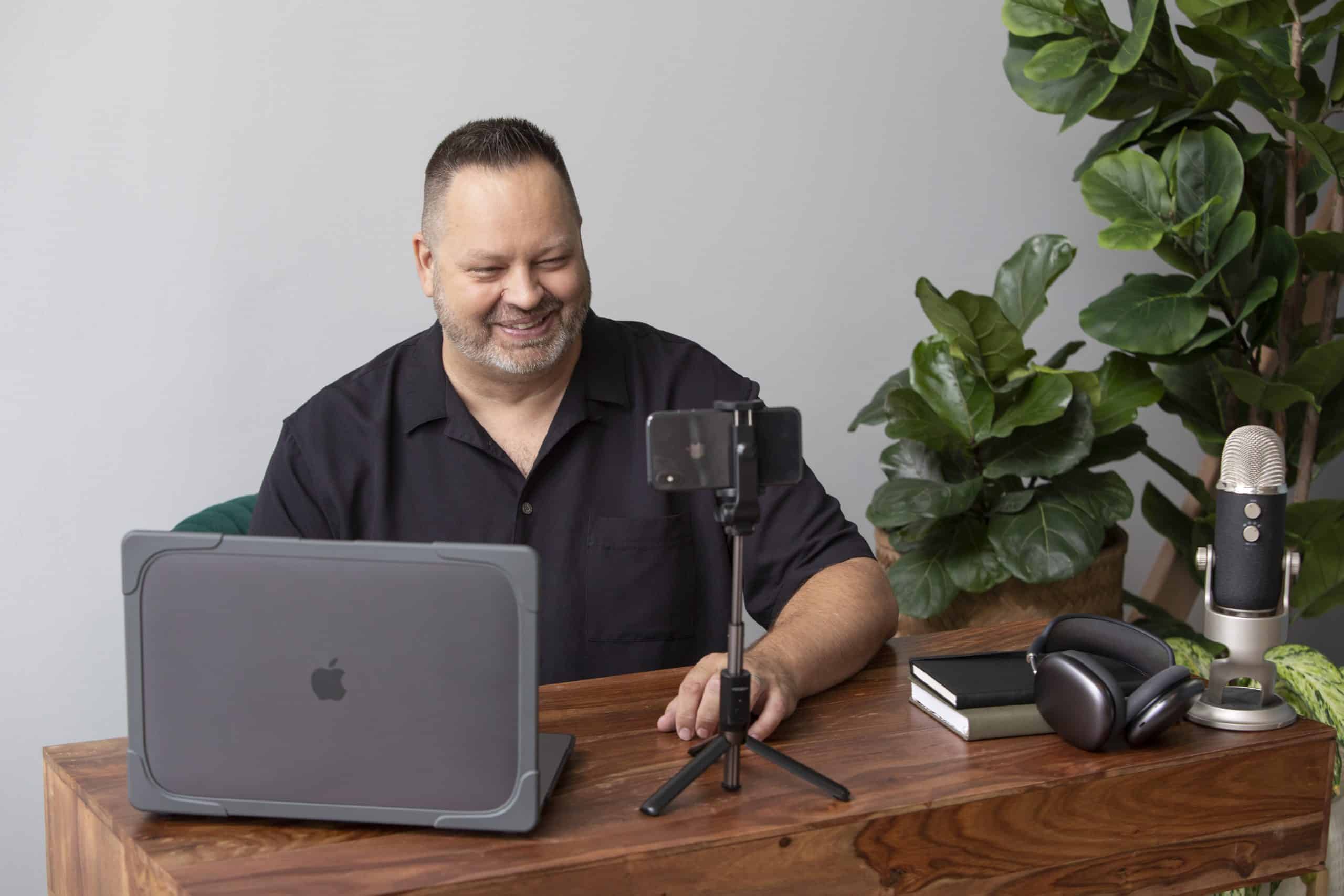 Paul Pruitt teaching a live stream at desk for his members
